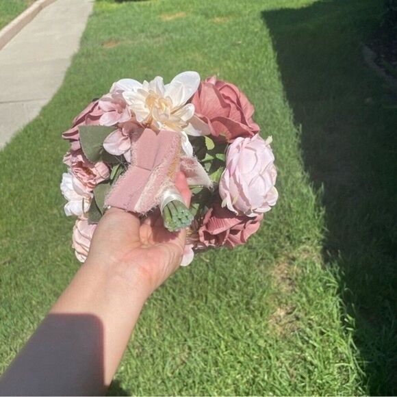 BENCENTRE 10" Dusty Rose and Cream Artificial Flowers Bridal Bouquet - Picture 2 of 10